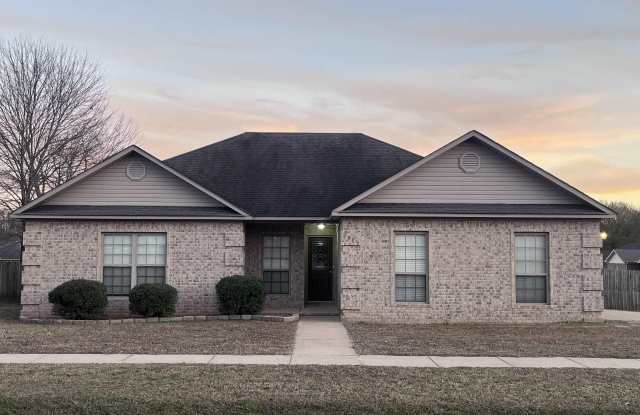 2309 S 1st Street - 2309 South 1st Street, Cabot, AR 72023