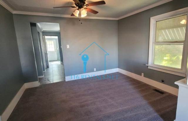 $850 - 2 bed 1 bath - Single Family Home Gallery 3