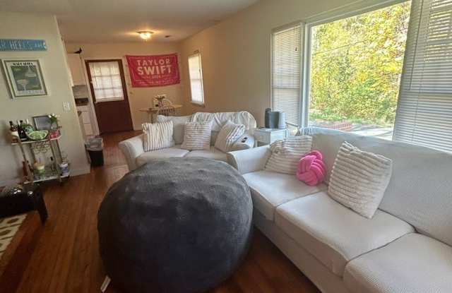 117 Greene Street / Chapel Hill / 3BR House Gallery 3