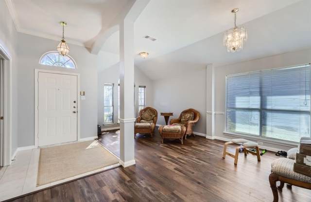 5301 Mosscreek Lane Gallery 2