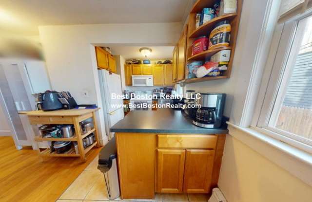 389 Highland Ave. photos photos