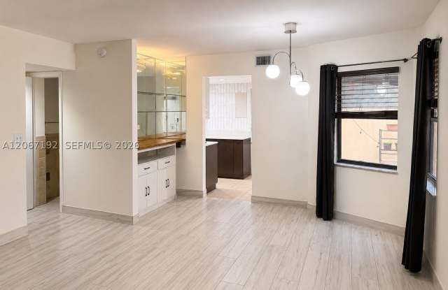 11263 SW 9th Ct Gallery 2
