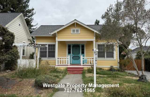 Adorable 2/2 West Petaluma Home - 515 4th Street photos photos