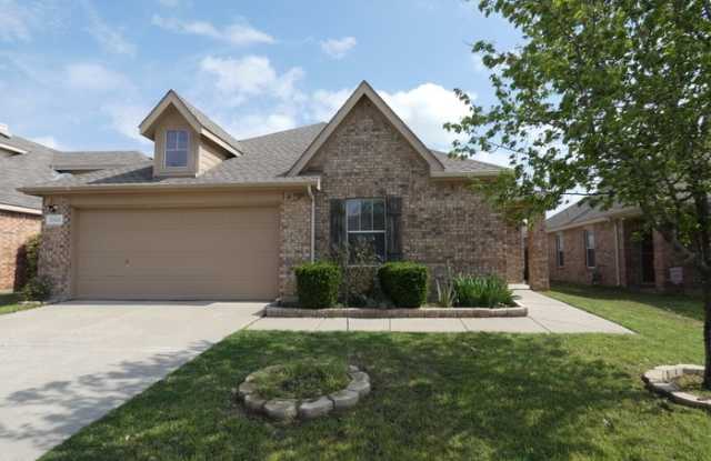 2921 Milby Oaks Drive - 2921 Milby Oaks Drive, Fort Worth, TX 76244