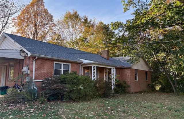 Solid Brick Rancher in Greencastle photos photos