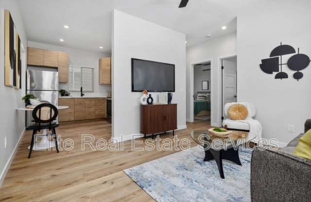 3315 Clairemont Mesa Boulevard - 2 photos photos