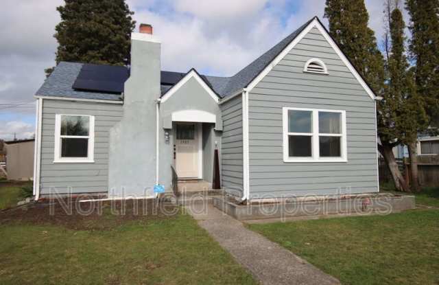 1905 4th Street photos photos