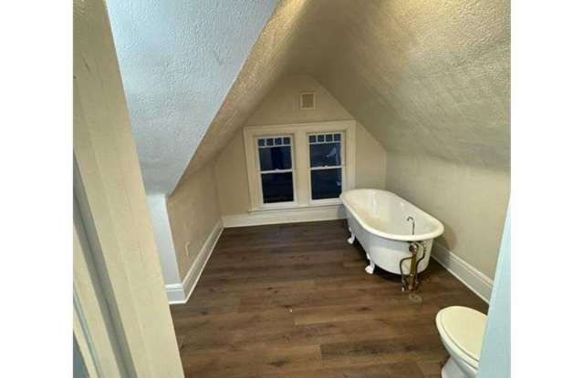 Spacious 5BR Home in Pittsburgh, Section 8 Considered!! photos photos