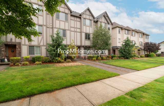 Beautiful Villebois Townhome with Bonus Space! Gallery 1
