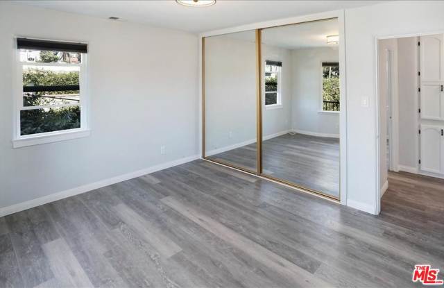 222 ROSWELL Avenue Gallery 3