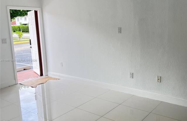 17348 NW 74th Ave photos photos