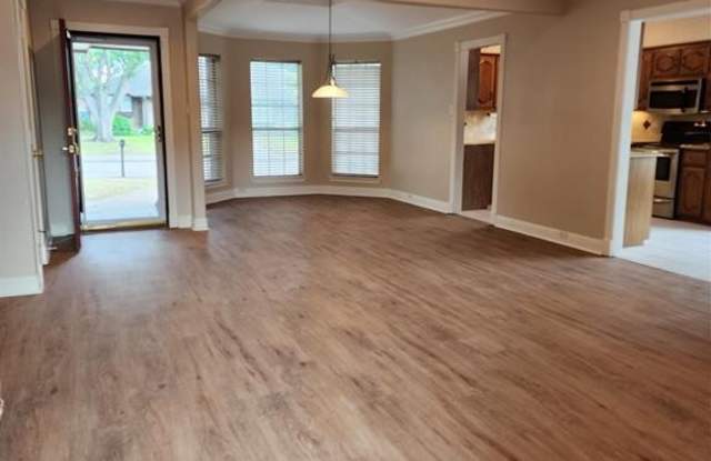 3813 Vista Woods Drive Gallery 4
