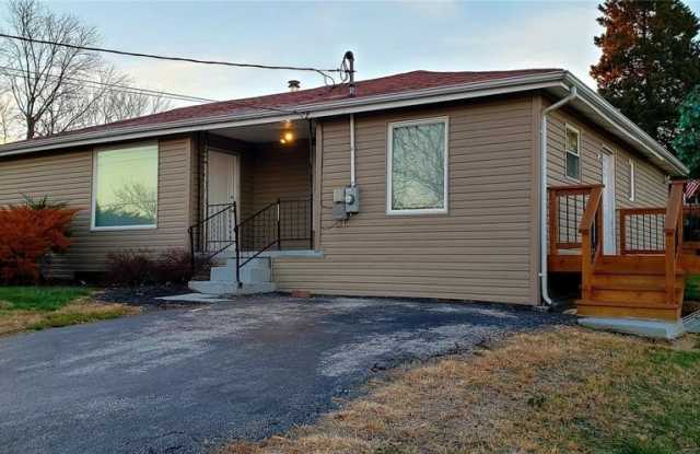 936 Guenzler Drive - 936 Guenzler Drive, Imperial, MO 63052