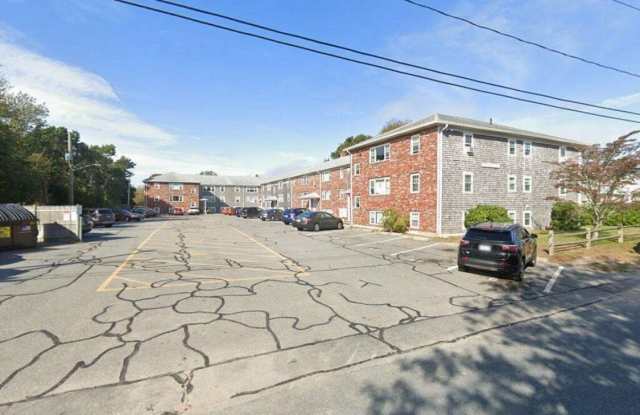9 Edwards Avenue Gallery 2