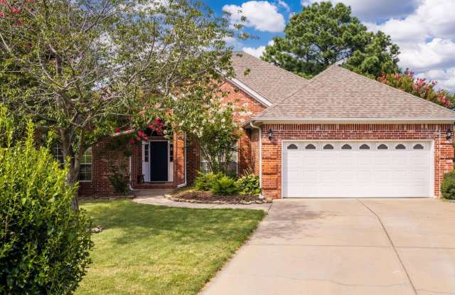 Updated 4BR/2BA One-Level Home on Maumelle Cul-de-Sac — Trail Access photos photos