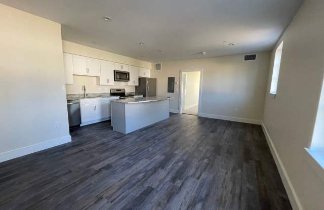 8 Main St photos photos