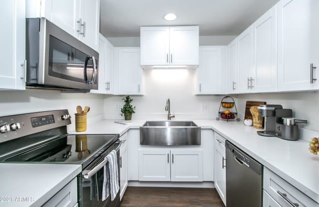 8336 N 8TH Street - 8336 North 8th Street, Phoenix, AZ 85020