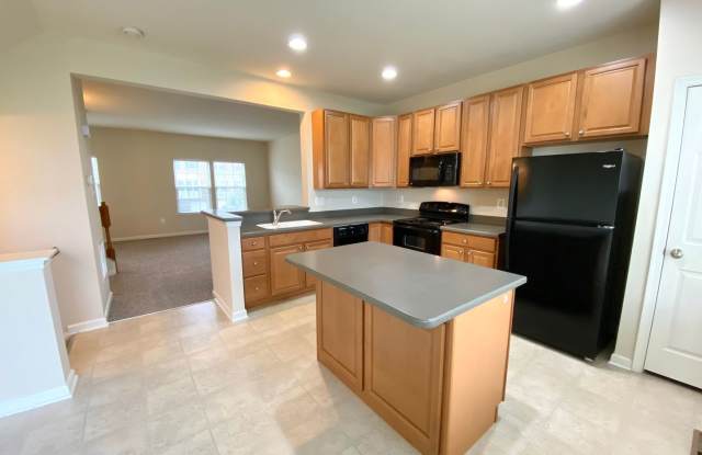 JUST REDUCED!!!! 3 Bedroom Townhome in Waynesboro! - 12477 Jackson Avenue, Wayne Heights, PA 17268