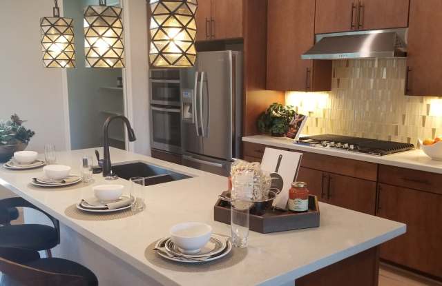 Beautiful end unit 4 bedroom condo in Dublin photos photos