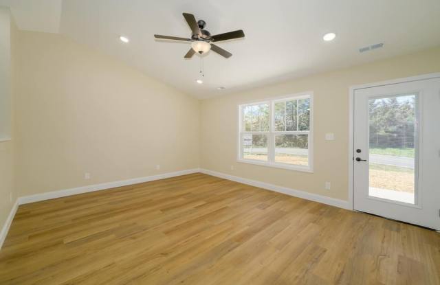 3301 Bethpage Way Gallery 3