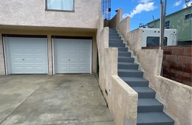 1327 E 11th Street - 1327 East 11th Street, Long Beach, CA 90813