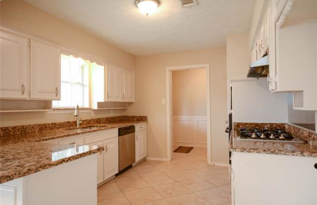 1320 Laramie Place Gallery 4