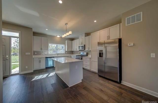 41596 ORIANNA Lane Gallery 2