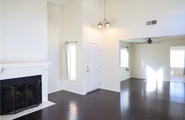 2395 N River Trail Road Gallery 4
