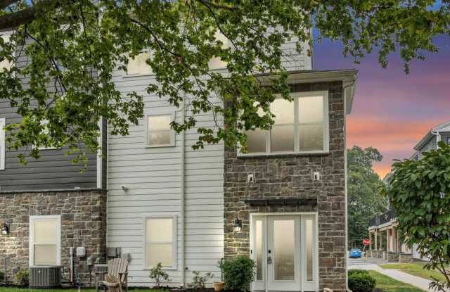 124 HIGH POINTE Drive unit: 35 photos photos