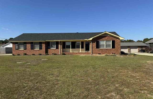 3031 W Woodbine Avenue - 3031 West Woodbine Avenue, Florence County, SC 29501