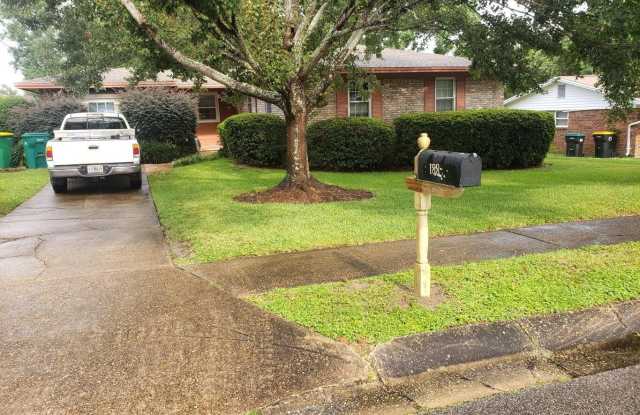 188 Mirmar Street - 188 Miramar Street, Mary Esther, FL 32569