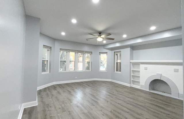 7724 S Essex Avenue Gallery 2