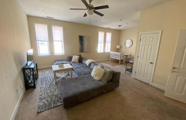 289-291 King photos photos