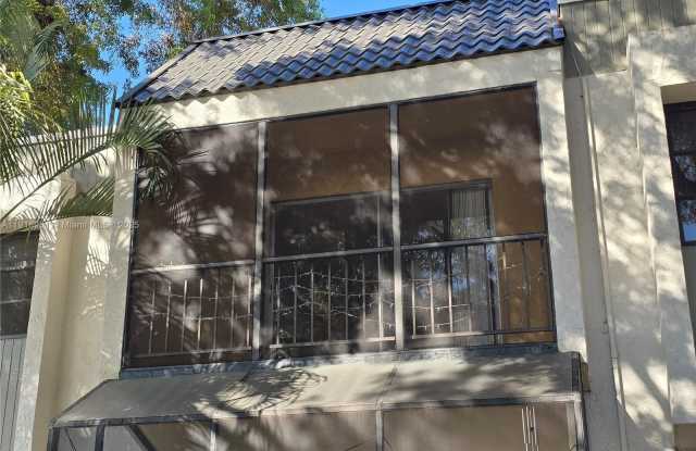 7925 SW 104th St photos photos