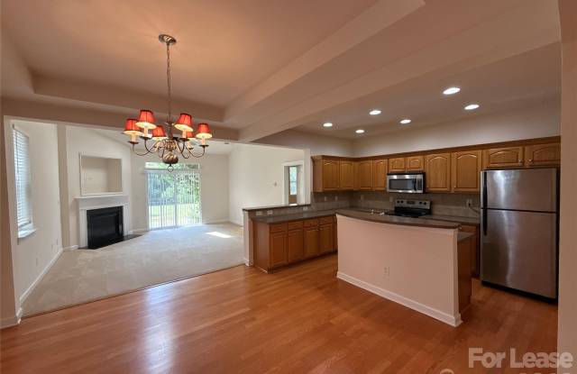 11907 Red Rust Lane Gallery 4