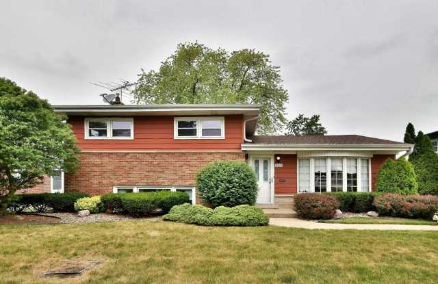 8006 W Courtland Avenue photos photos