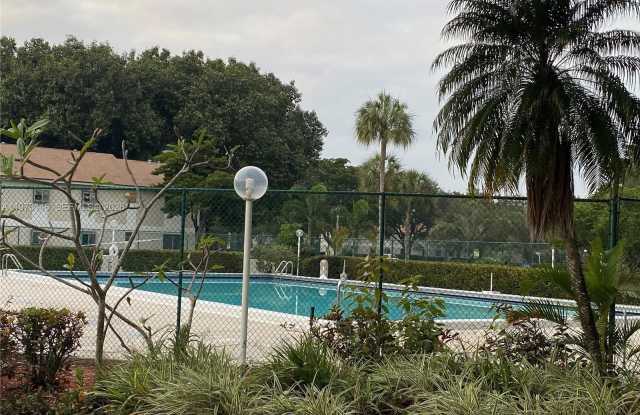 706 Gardens Dr photos photos