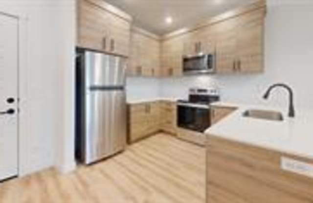1126 W 250 S Unit 204 photos photos
