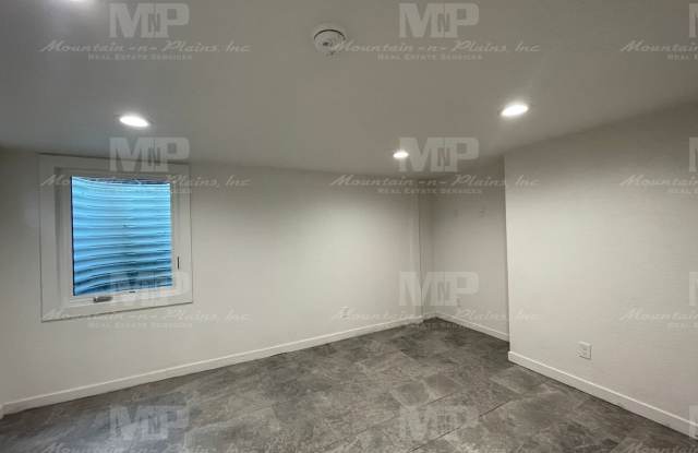 610 S. Loomis Avenue #B Gallery 4
