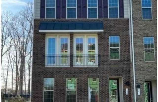 1612 FIELD SPARROW Terrace NE photos photos