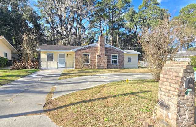 WINTER MOVE-IN SPECIAL: 50% OFF 1st FULL MONTH OF RENT** (**see description for details) photos photos