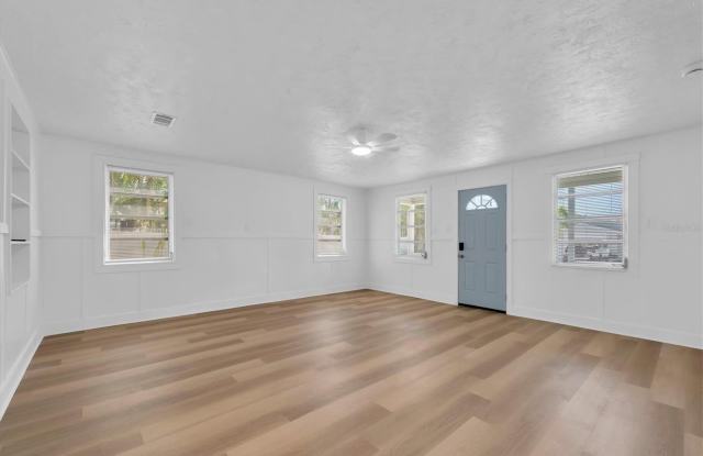 358 BOCA CIEGA Drive Gallery 3