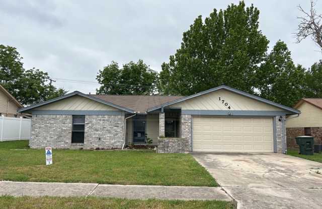 1704 Big Bend Dr photos photos