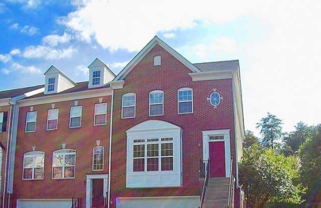 7302 Hampton Manor Pl Gallery 2