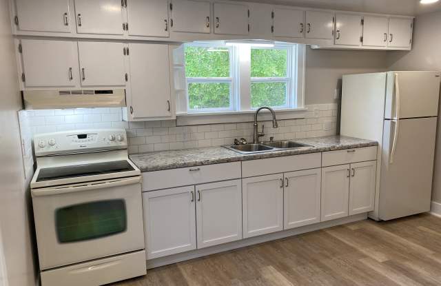 932 Alabama Avenue - 932 Alabama Avenue, Sheboygan, WI 53081 932 Alabama Avenue - 932 Alabama Avenue, Sheboygan, WI 53081