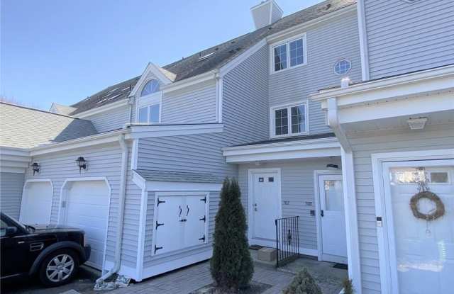 560 Silver Sands Road Gallery 2