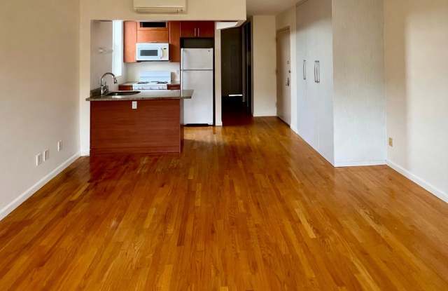 1824 East 17th Street Gallery 2