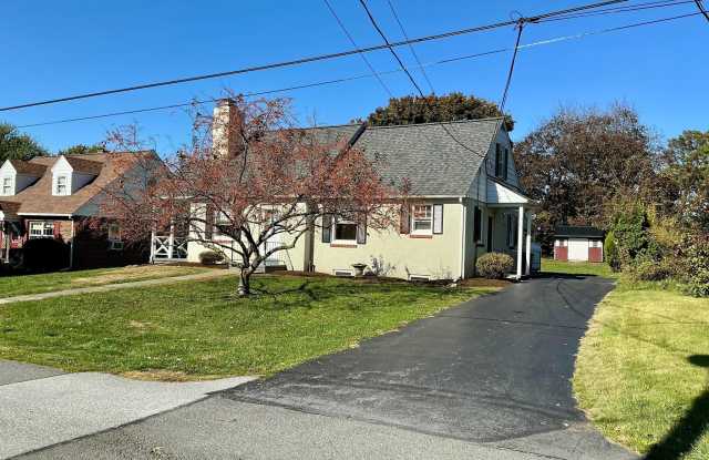 923 SPRUCE Street photos photos