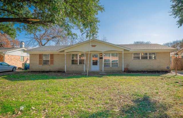 1818 Tartan Drive - 1818 Tartan Drive, Carrollton, TX 75006