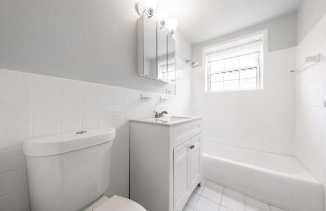 10 Colonial Village Dr Apt 2 photos photos